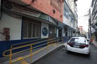 Justiça concede prisão domiciliar à funcionária que assinou exames errados de HIV